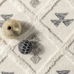 Nadette Geometric High/Low Wool Area Rug -Home Furnishing Store GUEST 0832db31 2702 4bb7 b8e8 01e97a2cb505