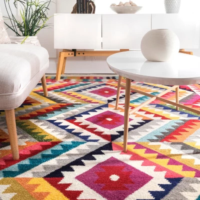 NuLOOM Abbie Area Rug 3 NuLOOM Abbie Area Rug - Image 3