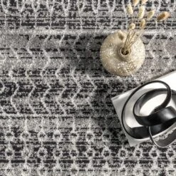 NuLOOM Nova Bohemian Striped Area Rug -Home Furnishing Store GUEST 2a7fc19d d039 4428 9cd5 057b1b08a4c8