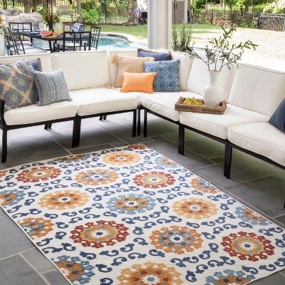 NuLOOM Indoor/Outdoor Transitional Aurora Patio Area Rug 3 NuLOOM Indoor/Outdoor Transitional Aurora Patio Area Rug - Image 3