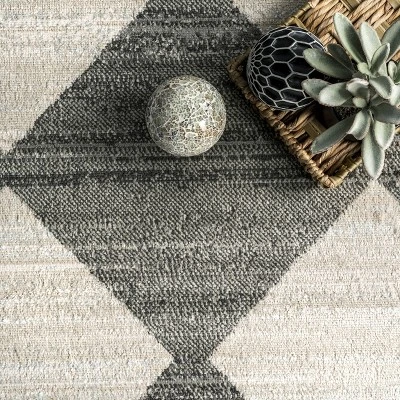NuLOOM Gianna Contemporary Geometric Checker Tile Area Rug 5 NuLOOM Gianna Contemporary Geometric Checker Tile Area Rug - Image 5