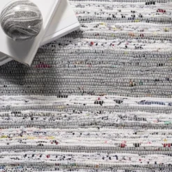 NuLOOM Seraphina Mottled Stipe Cotton Tassel Area Rug -Home Furnishing Store GUEST 332d503c 7b7a 4b65 bf29 2d27aa46bb88