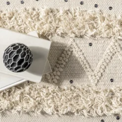 Arvin Olano X RugsUSA - Chandy Textured Wool Area Rug -Home Furnishing Store GUEST 3fa8e2bd 1a5b 475c a624 95625457d945