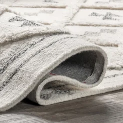 Nadette Geometric High/Low Wool Area Rug -Home Furnishing Store GUEST 58dce658 5cc1 469a 89fa d99b29da4c67