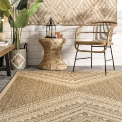NuLOOM Landry Aztec Indoor And Outdoor Area Rug 14 NuLOOM Landry Aztec Indoor And Outdoor Area Rug -Home Furnishing Store GUEST 72caaebb c315 4e7a 85d4 ec9bd8152f60