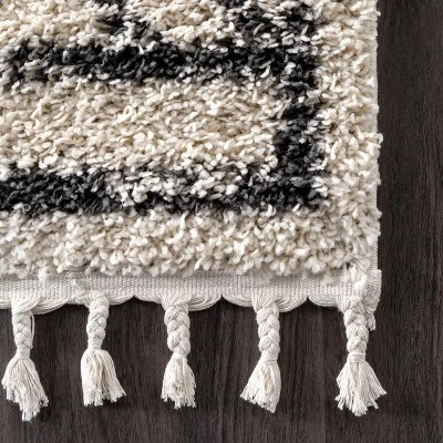 NuLOOM Mackie Moroccan Diamond Tassel Rug 2 NuLOOM Mackie Moroccan Diamond Tassel Rug - Image 2