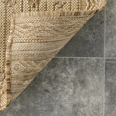 NuLOOM Alexandra Aztec Indoor And Outdoor Area Rug 6 NuLOOM Alexandra Aztec Indoor And Outdoor Area Rug - Image 6