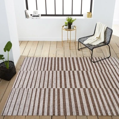 Sukie Modern Offset Stripe Indoor/Outdoor Area Rug - JONATHAN Y 9 Sukie Modern Offset Stripe Indoor/Outdoor Area Rug - JONATHAN Y - Image 9