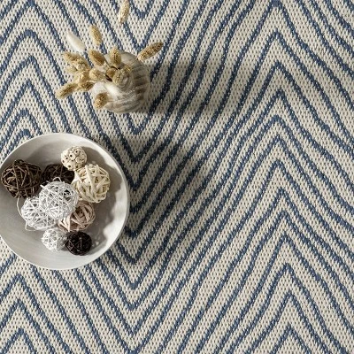 NuLOOM Carina Chevron Waves Indoor/Outdoor Area Rug 5 NuLOOM Carina Chevron Waves Indoor/Outdoor Area Rug - Image 5