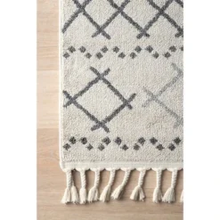 NuLOOM Alara Modern Trellis Tassel Area Rug -Home Furnishing Store GUEST a669e05d d82e 4776 ad46 f94ffc5a0b56