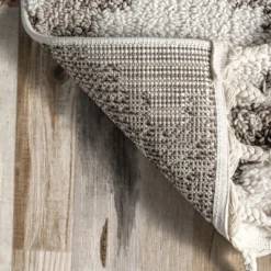 NuLOOM Amalia Southwestern High Low Shaggy Tassel Area Rug -Home Furnishing Store GUEST b3cd6ab2 667d 41a5 acff e9c093bd00da