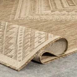 NuLOOM Landry Aztec Indoor And Outdoor Area Rug 10 NuLOOM Landry Aztec Indoor And Outdoor Area Rug -Home Furnishing Store GUEST b450b305 7ef2 4843 9598 73b34ddbe1ac