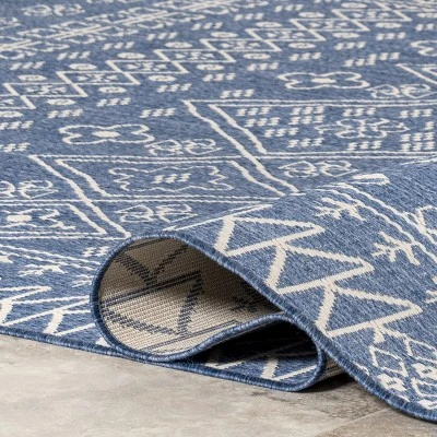 NuLOOM Kandace Bohemian Indoor And Outdoor Area Rug 3 NuLOOM Kandace Bohemian Indoor And Outdoor Area Rug - Image 3