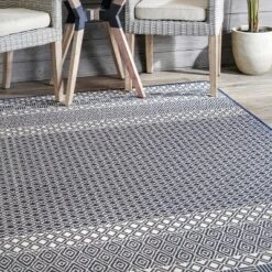 NuLOOM Tilly Striped Lattice Indoor/Outdoor Area Rug -Home Furnishing Store GUEST d5f6025e 6c91 4bc9 bee3 2a7e02d8d8bc