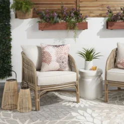 Mina Victory Aloha Floral Tropical Outdoor Throw Pillow -Home Furnishing Store GUEST eb6be9d7 2bef 48ab abaf d0ee47d9e7ab