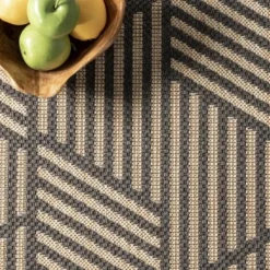 NuLOOM Leona Modern Geometric Indoor And Outdoor Area Rug -Home Furnishing Store GUEST f2c8b0e6 4e47 4ceb afdc d0ecc0cab16a