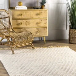 NuLOOM Wylie Honeycomb Wool Fringe Rug -Home Furnishing Store GUEST f83fc0f6 c5fa 4204 b70b 0caf42f71614